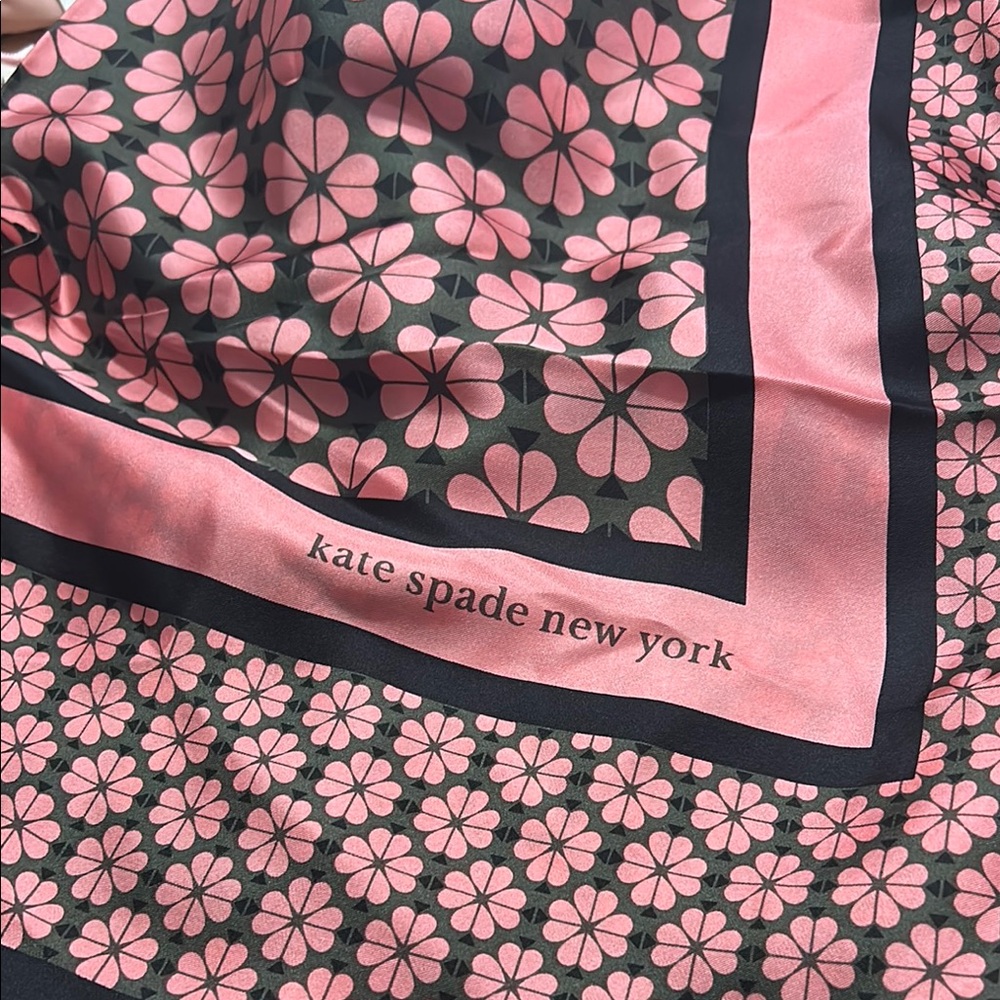 Kate Spade Pink and Black Floral Silk Scarf NWT Retail $88 - Picture 1 of 6